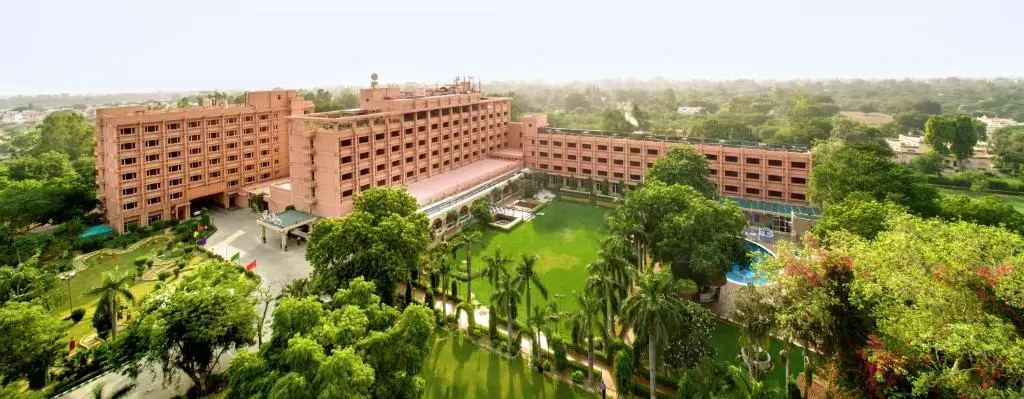کلارکس